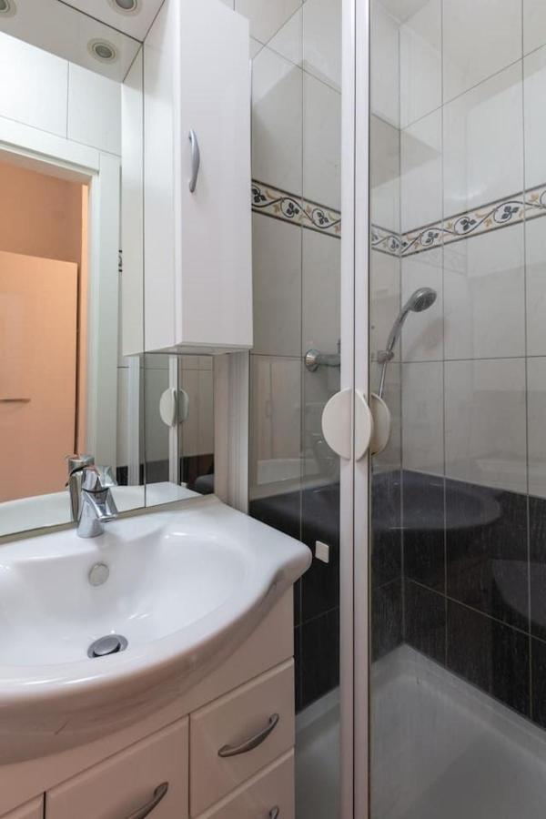 Sunny Renovated Apartment Close To Downtown Wien Exteriör bild