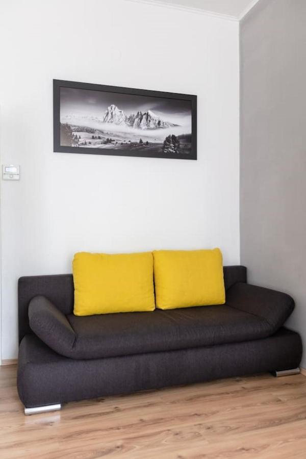 Sunny Renovated Apartment Close To Downtown Wien Exteriör bild
