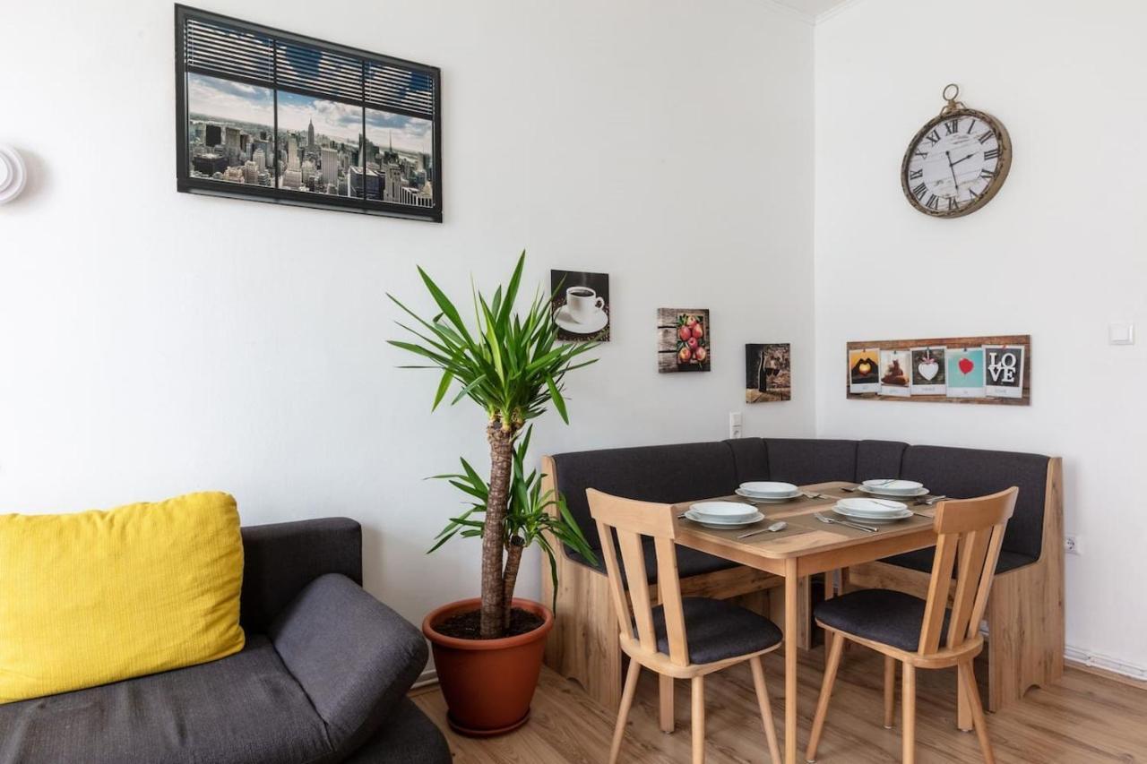 Sunny Renovated Apartment Close To Downtown Wien Exteriör bild